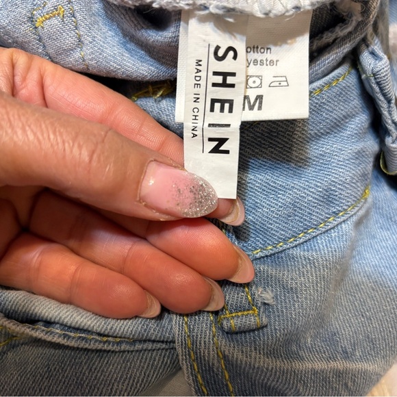 Mom Jeans Ripped High Waist SHEIN Size Medium. Waist 29-30 Inches. - Picture 14 of 16